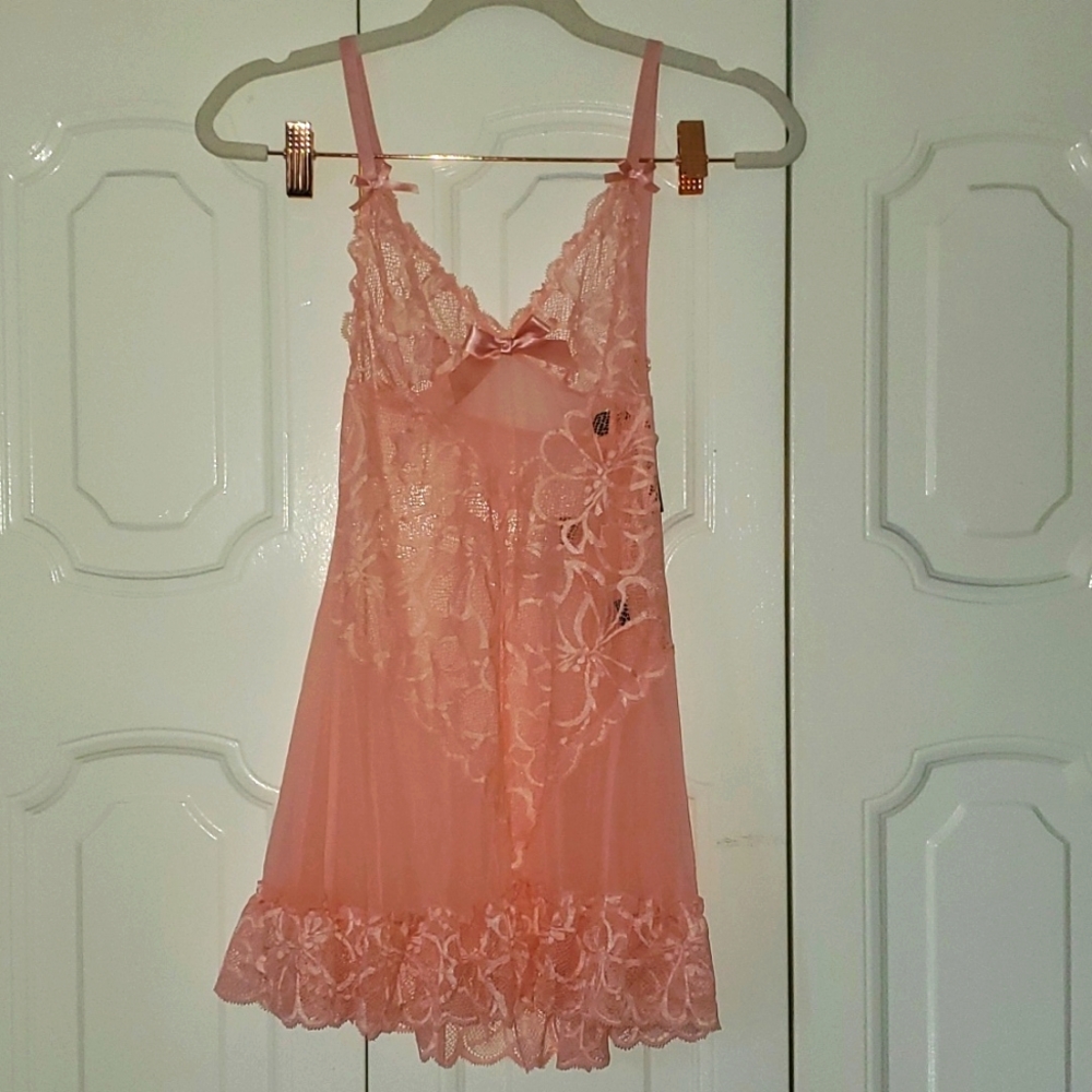 PINK FREDERICK'S OF HOLLYWOOD BABYDOLL W/ THONG